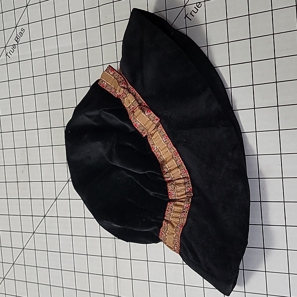 Girls American Girl Rebeccaβ Black Velvet Bucket Hat - Gently pre-loved